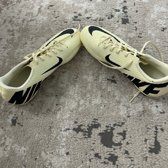 Men's Size 8 Nike Mercurial Zoom Vapor 15 Club FG Lemonade Cleats - Picture 5 of 7